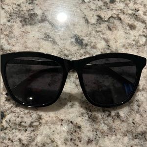 Black Gucci sunglasses